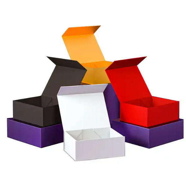 Magnetic folding box